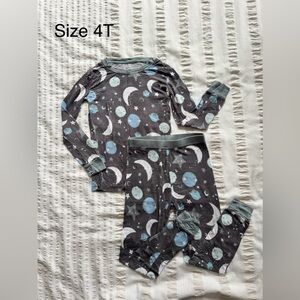 Little Sleepies “To The Moon” pajamas - size 4T